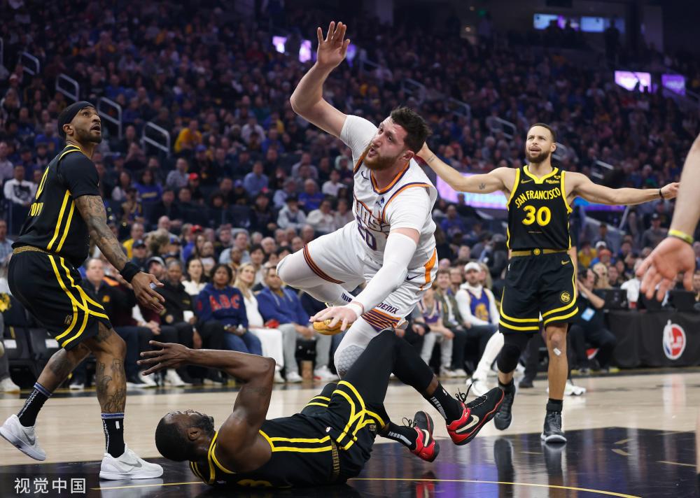 身体对抗还 身体对抗还