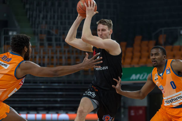 羽毛球价格 羽毛球价格