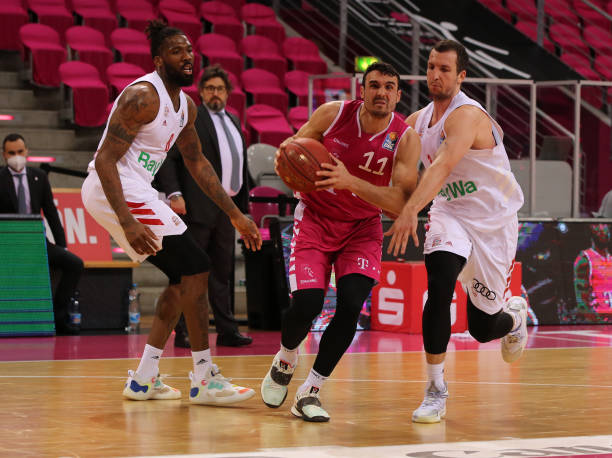 瞩目的混团 瞩目的混团